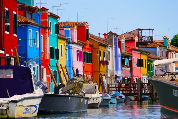 Burano and Mazzorbo A Colorful Dream of Lace and History