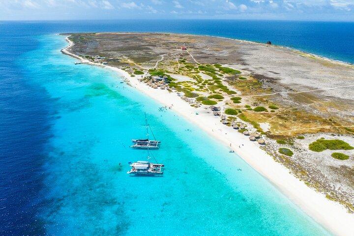 Klein Curacao Day Trip with Premium Open Bar and BBQ-Lunch