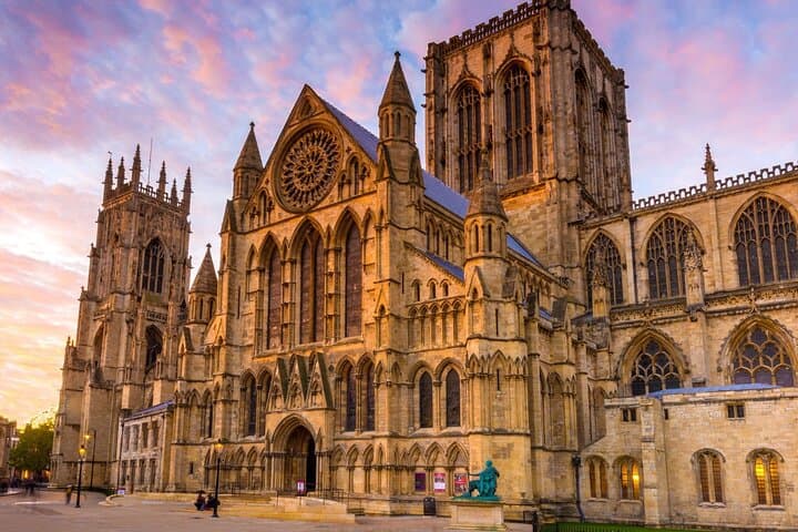 York Private Walking Tour with a Local