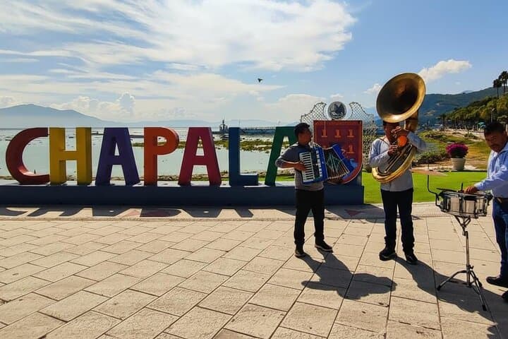 Tour al Rancho Vicente Fernandez, Chapala y Tlaquepaque