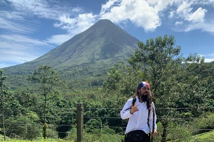 Arenal volcano Hike La Fortuna