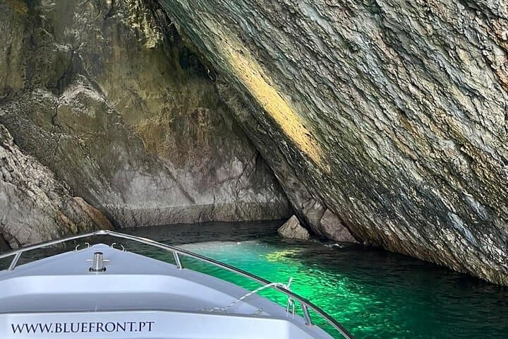 Sesimbra Caves and Snorkel Boat Tour with Local Guide