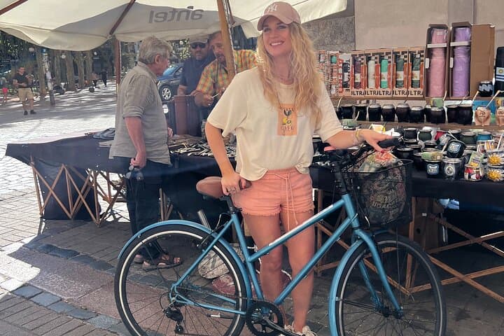 Montevideo Small Group Bike Tour or E-bike tour with picnic