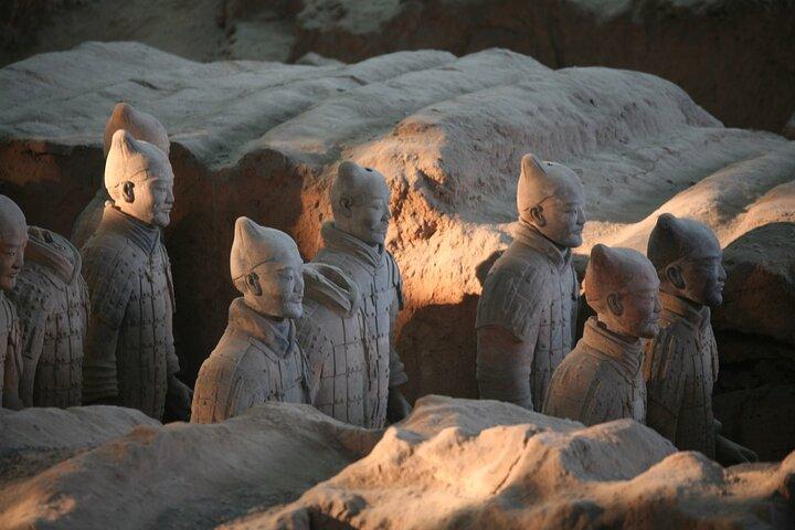 Xi'an Private Full-Day Tour with Terracotta Warriors, City Wall