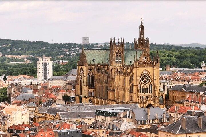 From Luxembourg: Metz, Moselle River & Castle Private Day Tour