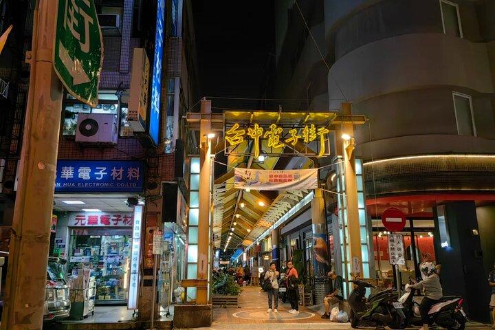 Taichung One Day Tour with English-speaking driver