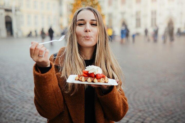 Brussels Private Food Tour: Waffles, Fries, Beer & Local History