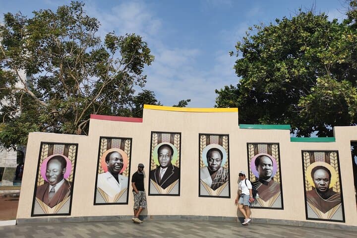 Accra City Day Tour-History,Culture,Markets&Independence Square