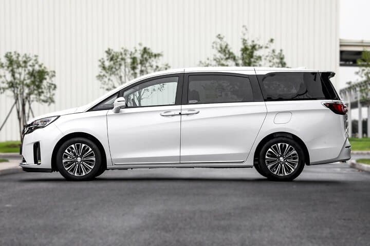 Private Chengdu Tianfu Airport Transfer with English Support