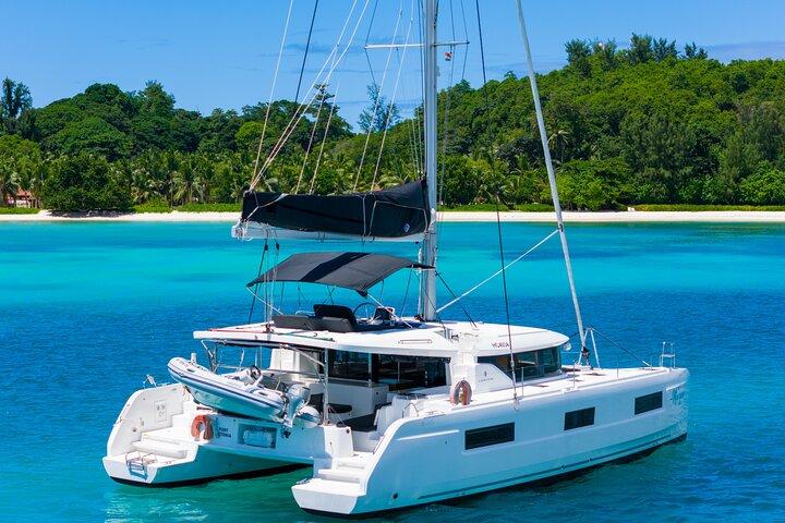 Catamaran Cruises in Seychelles