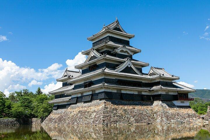 Matsumoto: Castle Keep Highlights Express Walk
