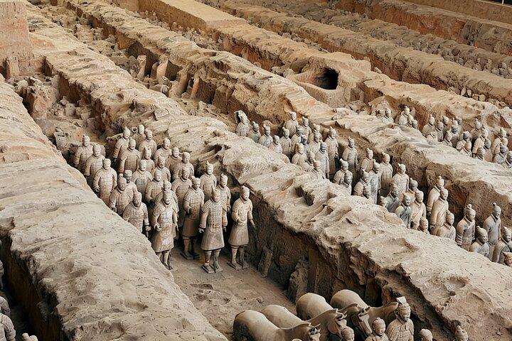 Zhengzhou Private Trip to Xi'an Terracotta Warriors & City Wall by Bullet Train