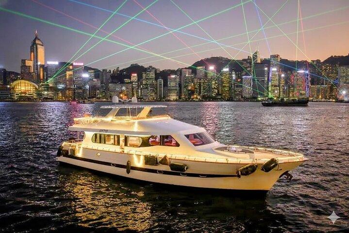 STARLIGHT: Victoria Harbour Night Yacht Tour