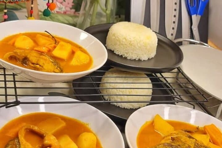 Street food private Beninese cooking class with Esther