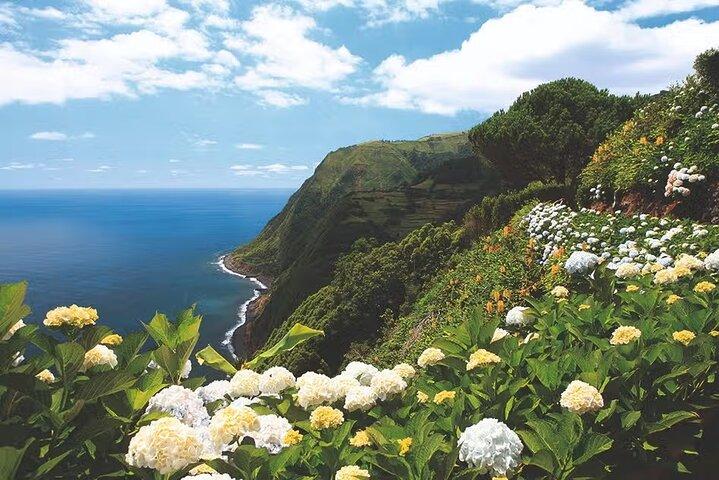 Full-Day Nordeste & waterfall Tour with Lunch