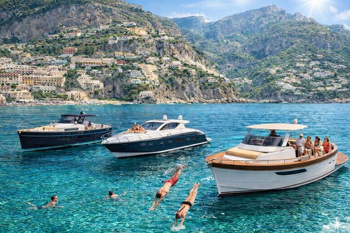 Luxury Amalfi Coast Boat Tour with Swim & Prosecco – Small Group
