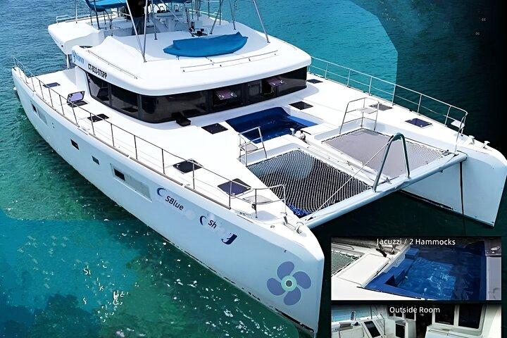 Private Catamaran with Jacuzzi, drinks and Lunch for groups