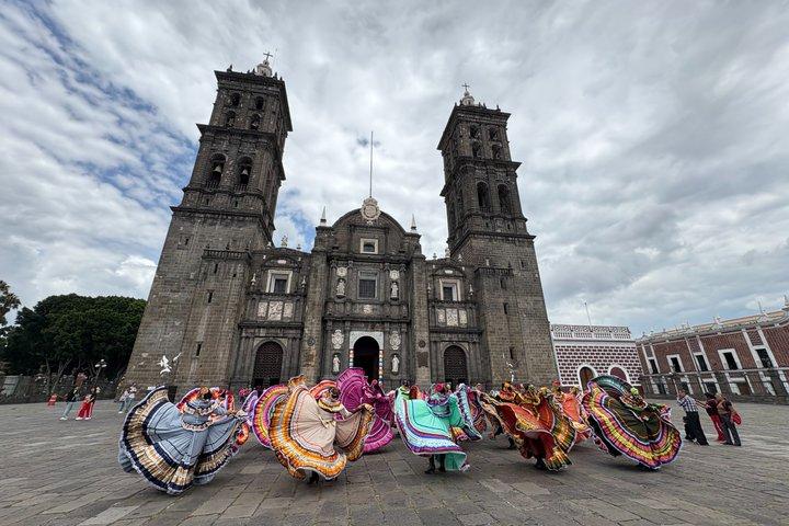 Puebla Walking Tour of History Angels and Food