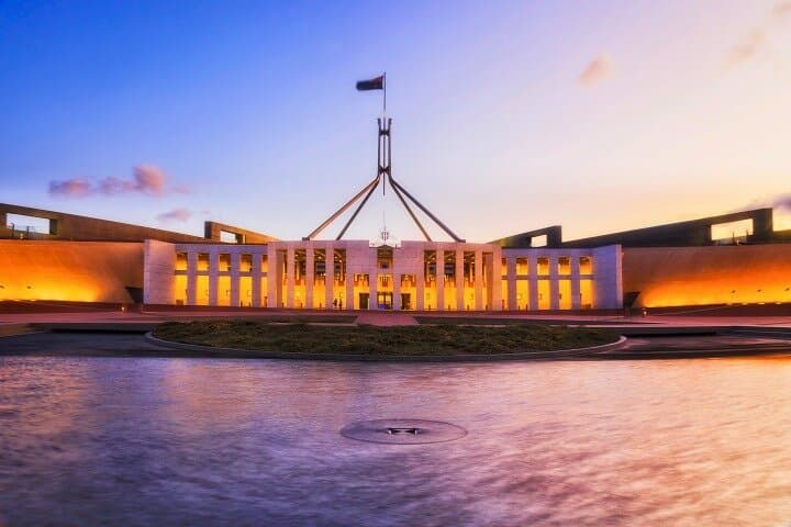 Canberra Power Peace and History Self Guided Walking Tour