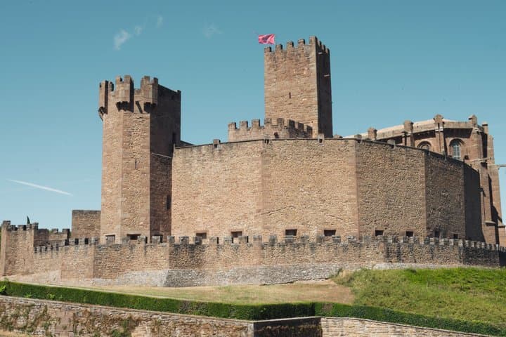 Daytrip to Leyre Monastery and Javier Castle from Pamplona