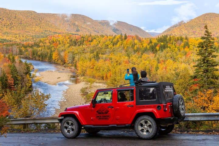 Cape Breton: Fall Colours Scenic Tour | Private