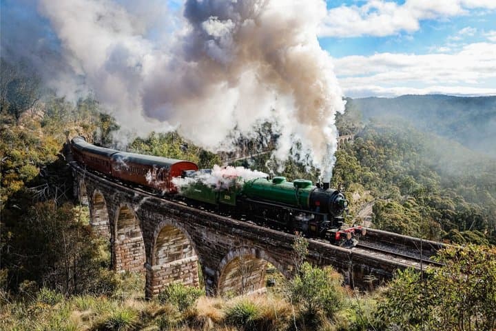 Blue Mountains Steam Train + 3 Sisters + Scenic World + SYD Ferry