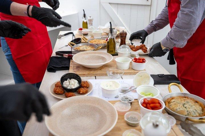 Paros: Cooking Class with Greek Meal & Wine