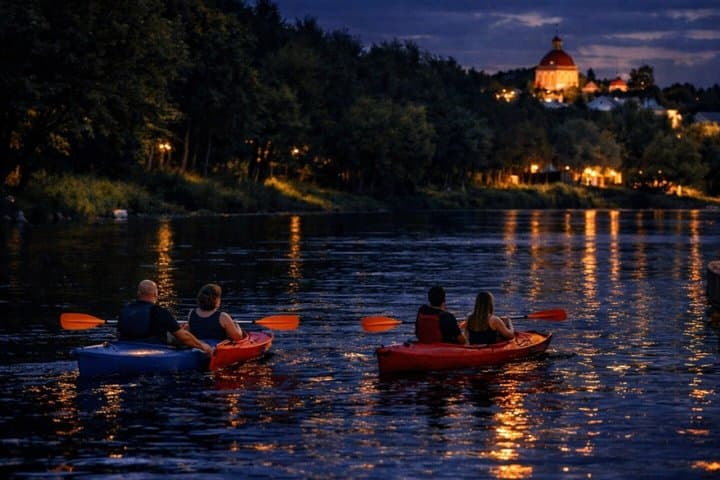 Vilnius Sunset Evening Kayak Tour in Verkiu Regional Park