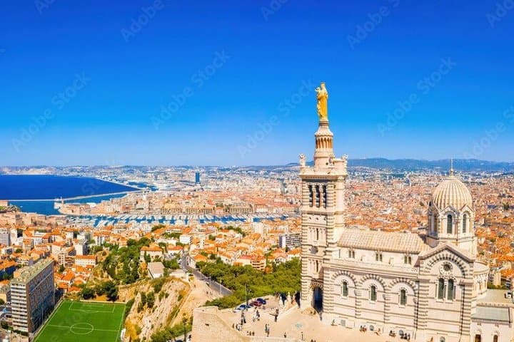Private Excursion to Marseille Aix Cassis