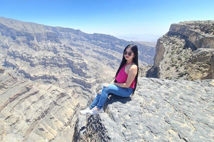 Oman Jebel Shams Private 4WD Tour Experience