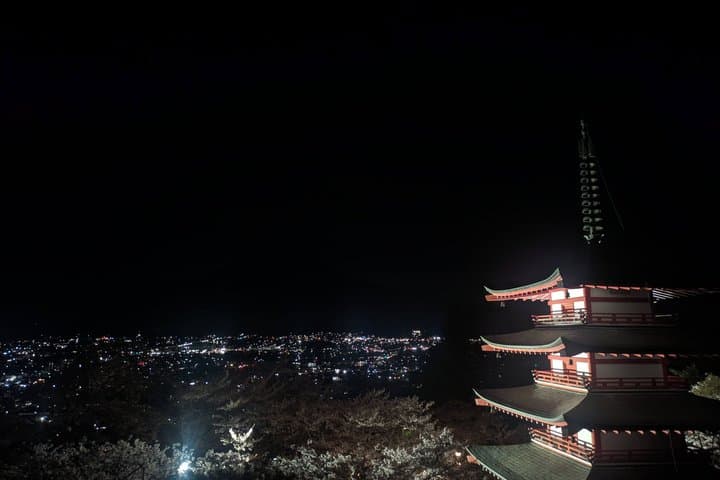 Lake Kawaguchi : Private Night Tour with local guide