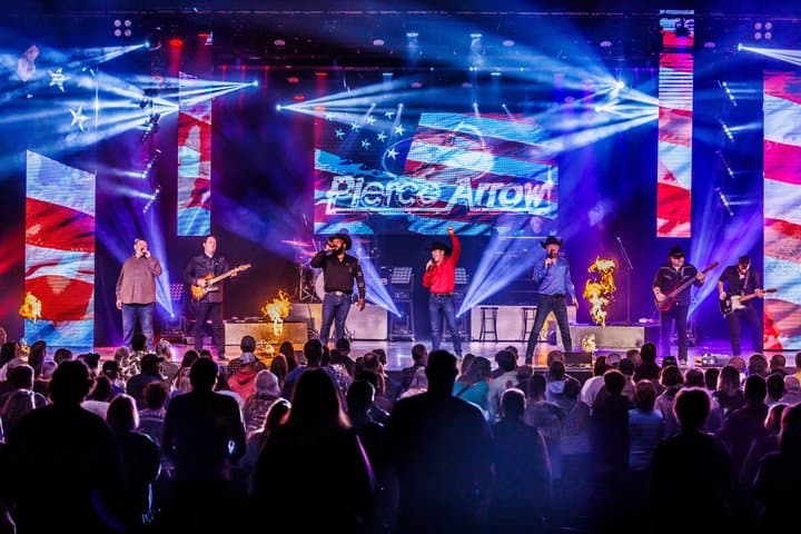 Pierce Arrow Shows in Branson