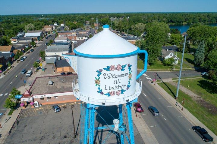 Chisago Lakes Area City Tour Scenic Boat Cruise and Art