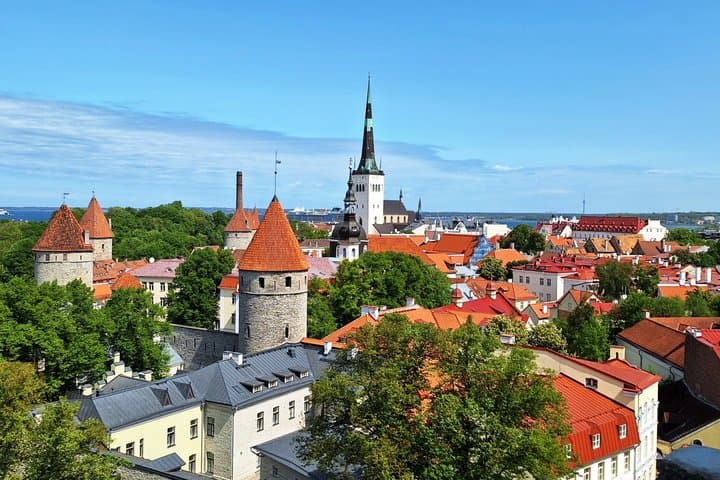 Discover Tallinn Old Town a Photography Walk