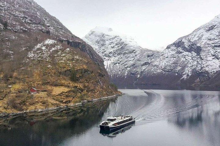 Fjordcruise Ålesund Geirangerfjord T/R