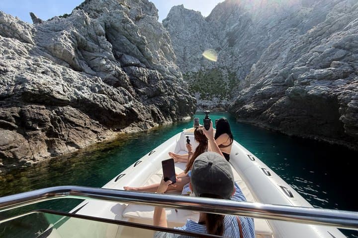 Tropea and Capo Vaticano Boat Tour with Bath Stops