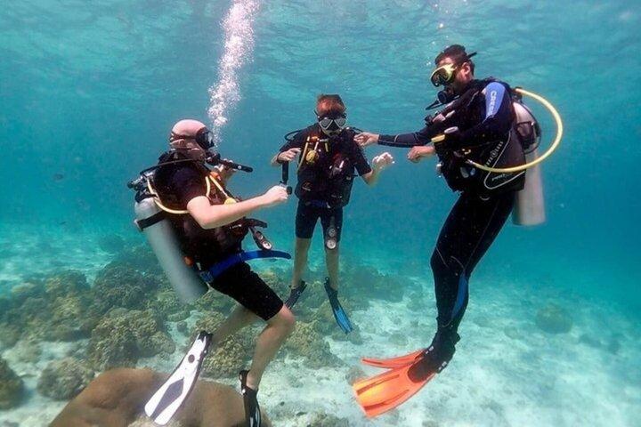 Red Sea Diving & Snorkeling Boat Trip with Lunch – Hurghada
