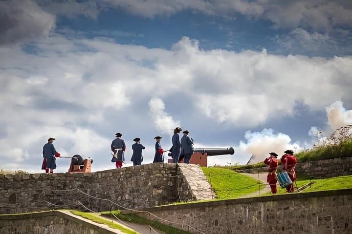 Louisbourg Fortress & Lighthouse Tour, Sydney, Cape Breton Island