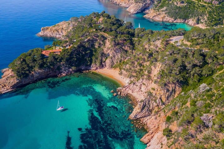 Boat trip from Platja d'Aro to Calella de Palafrugell