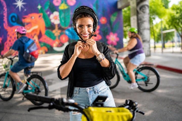 San Antonio E-Bike Tour: Murals, Street Art and Hidden Gems
