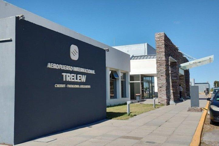 Private Transfer to or from Puerto Madryn or Trelew Airport