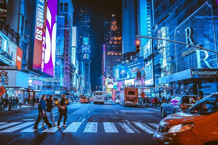 Small Group NYC Day to Night Tour with Free Liberty Cruise Ticket