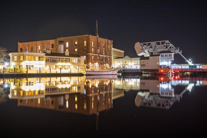 Mystic Pub Crawl Drinks Pizza and Nightlife Adventure