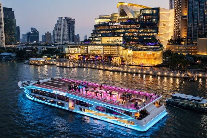 Bangkok Super Galaxy Luxury Dinner Cruise on Chao Phraya River