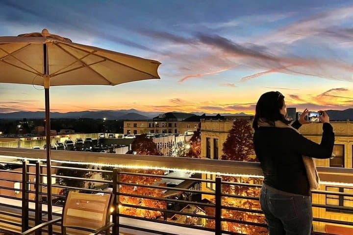 Asheville Rooftop Sunset Tour with Cocktails and Mountain Views
