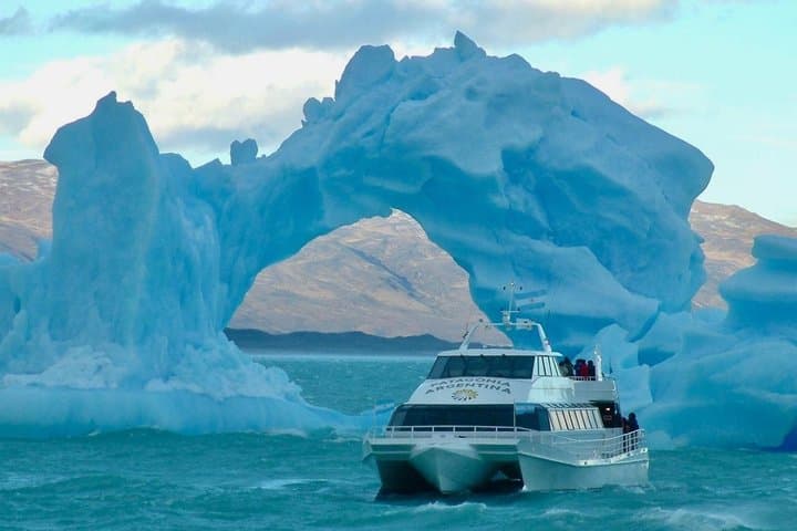 El Chaltén Full Day with Viedma Glacier and Chorrillo del Salto
