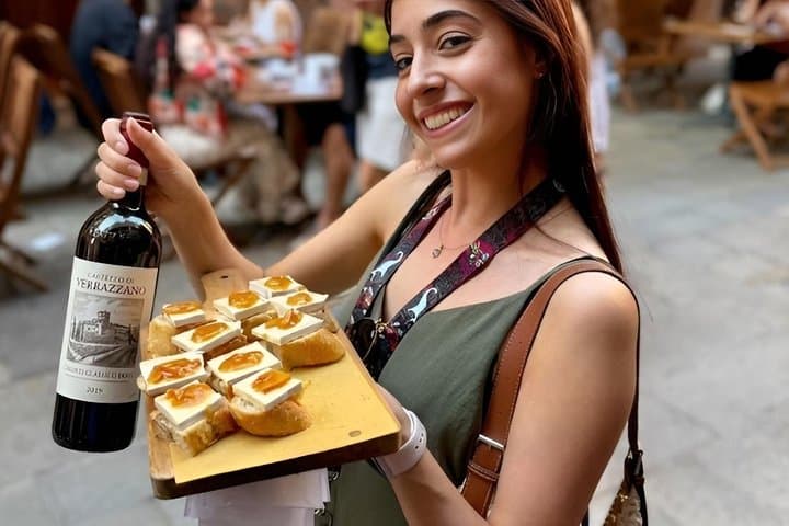 Eat, Drink and Repeat: Wine and Food Tasting Tour in Venice