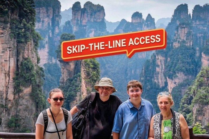 2-Day Private Tour to Mt.AVATAR & Glass Bridge & Mt.Tianmen