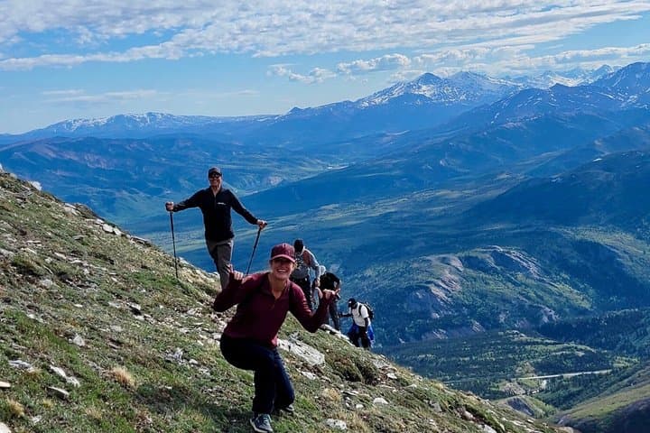Denali 5 Hour Hiking Tour with Naturalist Guide