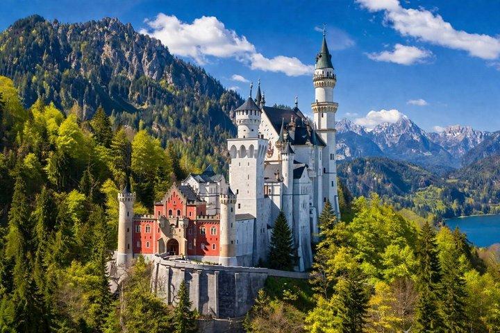 Neuschwanstein Entry Ticket with Guided Arrival Support